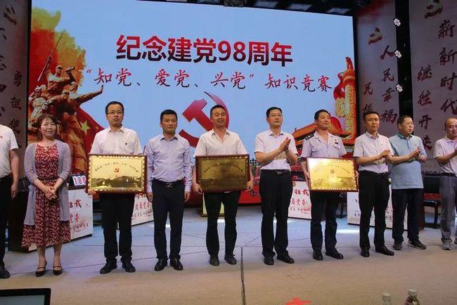 纯棉的衣服弄脏怎么洗都洗不掉?-机智问答,解答你的疑惑